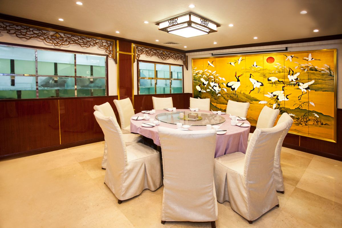 Capitol Hotel Dubai - Food, Drinks, Restaurants, Bars